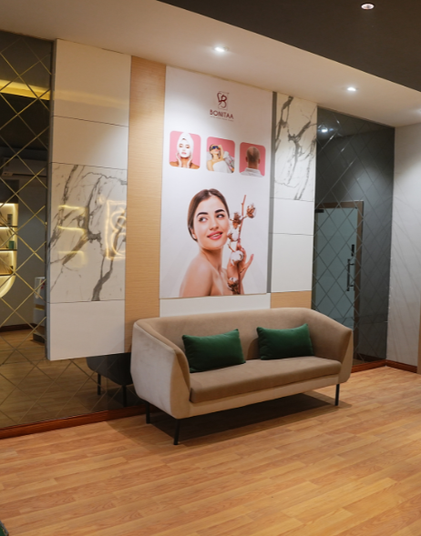 The stylish Bonitaa Skin & Hair treatment logo depicts a skin and hair treatment facility. 